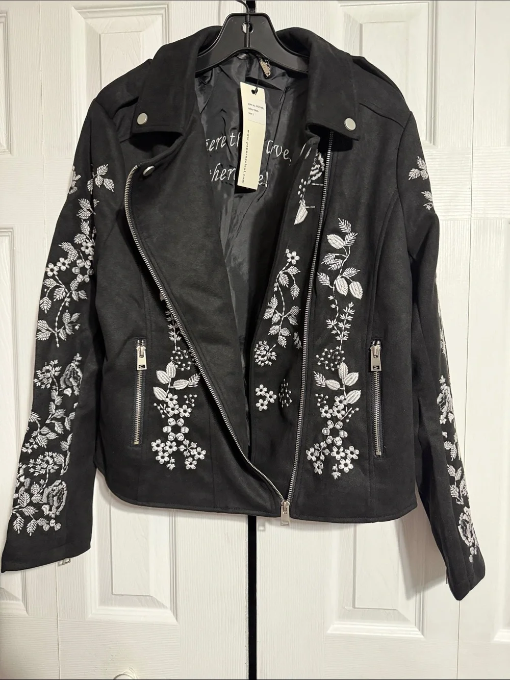 PAPARAZZI black embroidered floral NWT coat jacket size LARGE - Picture 4 of 13